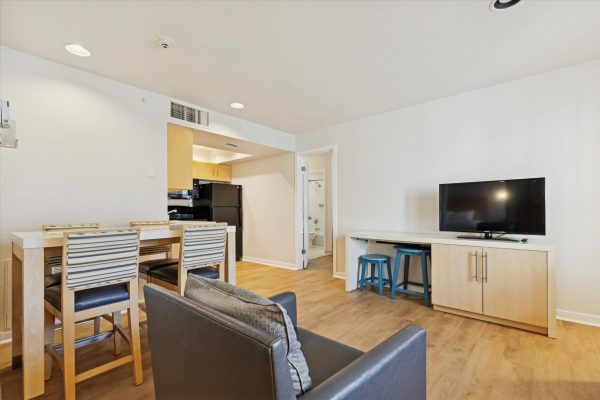 avia-residences-on-lincoln-malvern-pa-extended-stay139