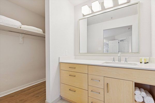 avia-residences-on-lincoln-malvern-pa-extended-stay142